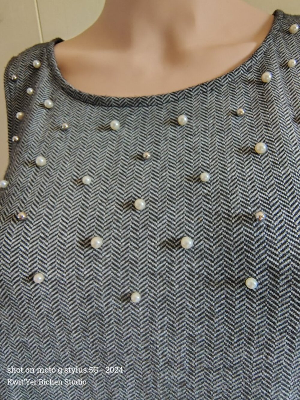 APT9 Gray Herringbone Dress w/Beads SZ M